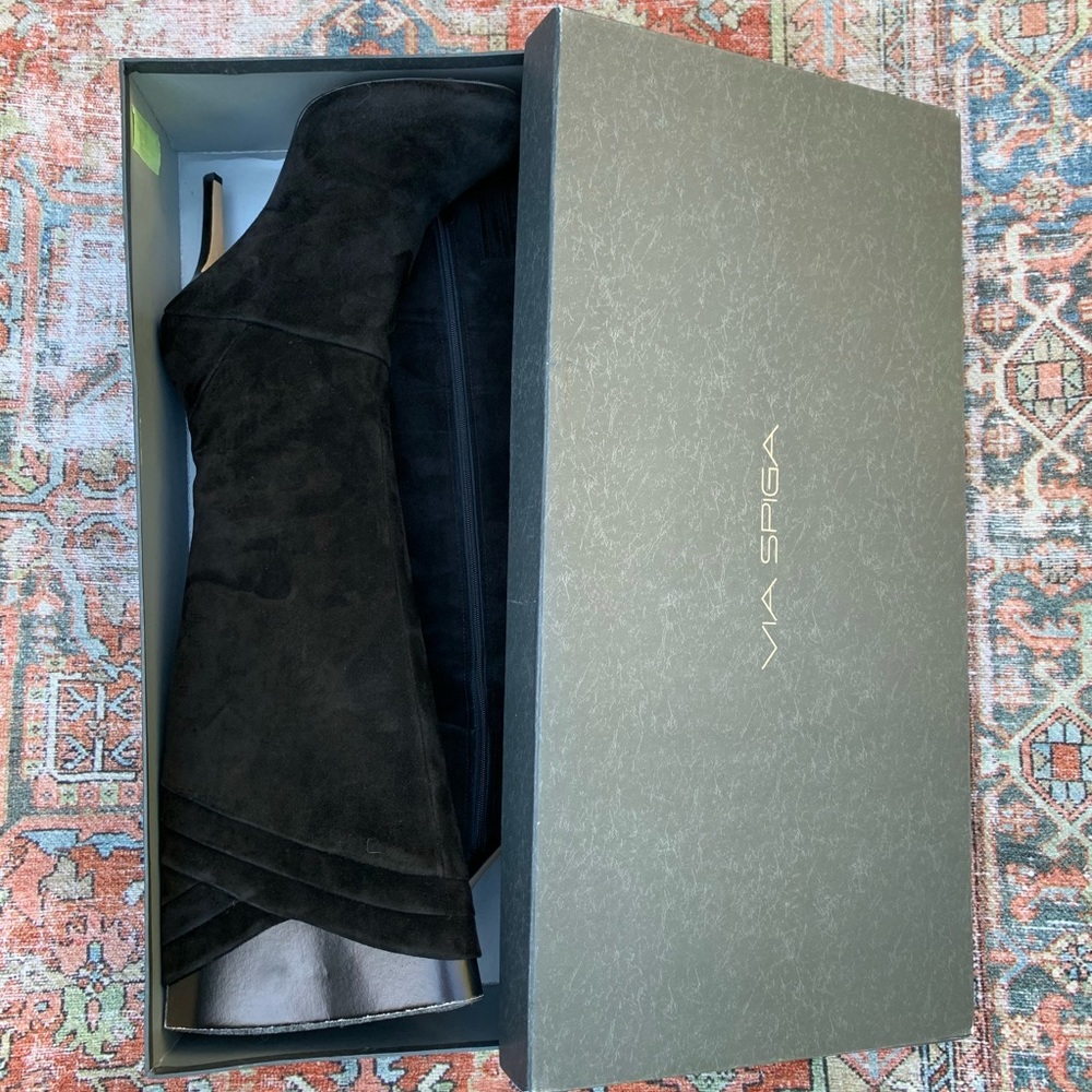 Via Spiga Josie Black Suede Boot - Picture 13 of 14